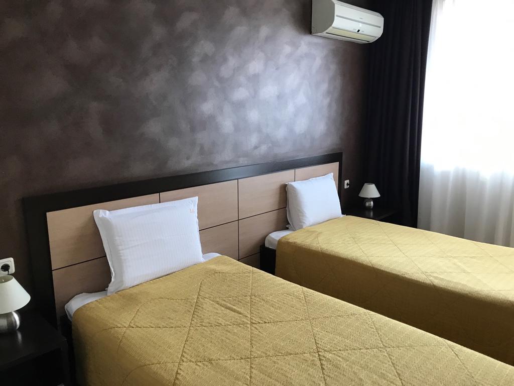 Hotel Kardinal Blagoevgrad Ngoại thất bức ảnh